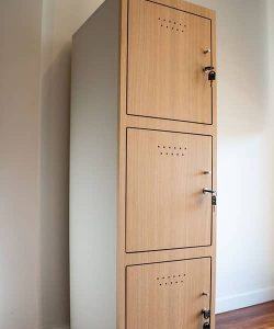 Locker 3 puertas Saw Dust